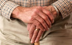 Postura: la cura del portamento e il buon invecchiamento
