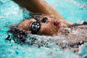 Benefici e controindicazioni dell’uso delle palette da allenamento nel nuoto