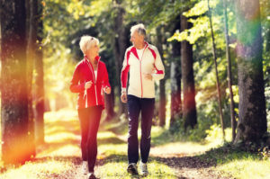 Mantenersi in forma a 50 anni: alimentazione sana e sport, la giusta via